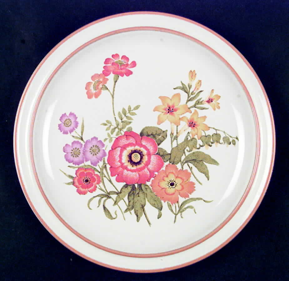 Woodstock Dinner Plate by International-1