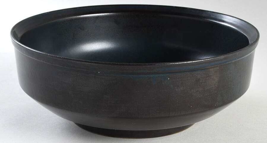 Blue Ridge 2.5 Qt Round Casserole No Lid by Iron Mountain-1