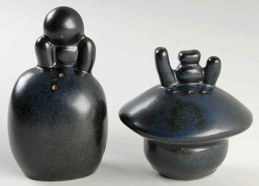 Blue Ridge Sculpted Salt & Pepper Set by Iron Mountain-1