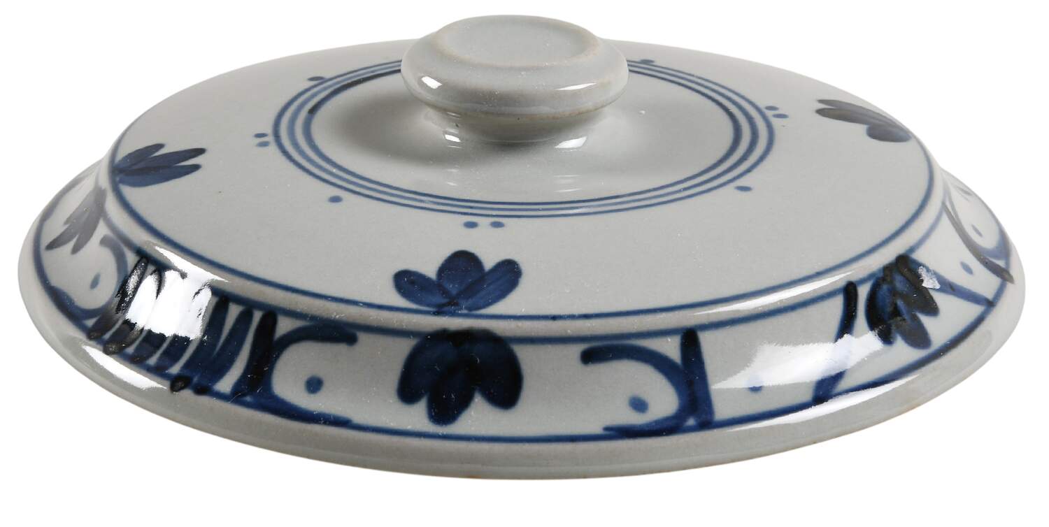 Martha's Flowers Lid for 3 Quart Round Casserole by Iron Mountain-1