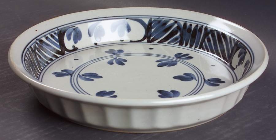 Martha's Flowers 10" Pie Baking Plate by Iron Mountain-1