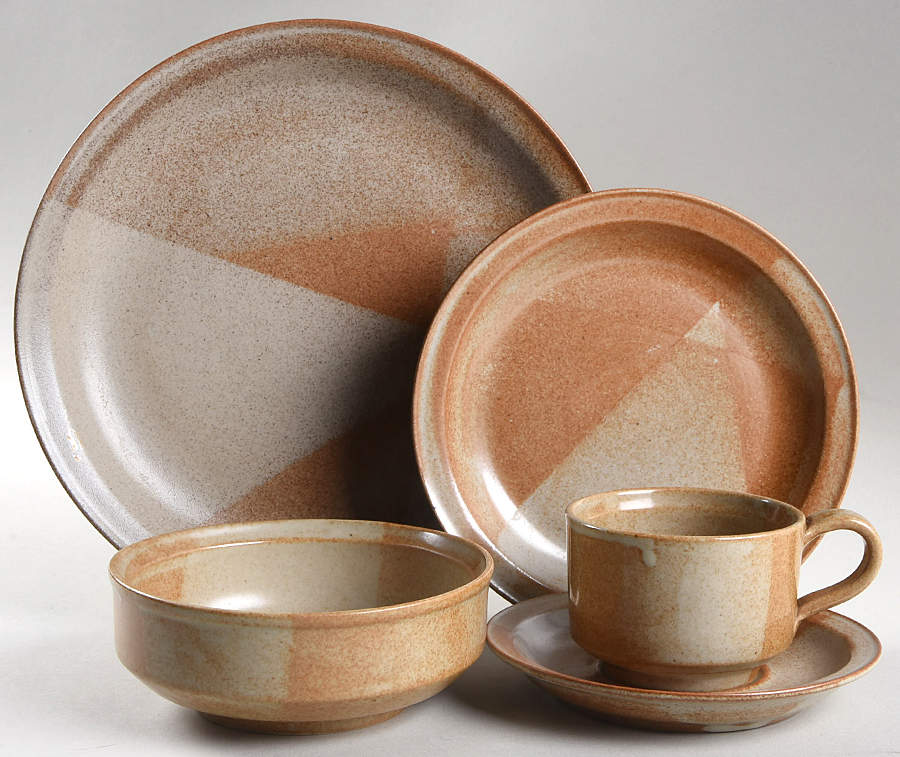 White Top 5 Piece Place Setting by Iron Mountain-1