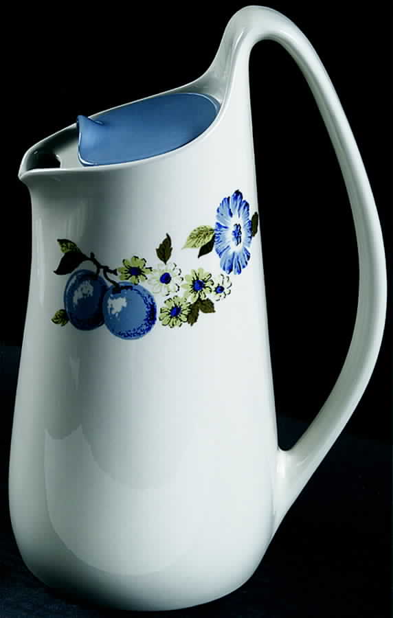 Blue Vineyard Coffee Pot & Lid by Iroquois-1