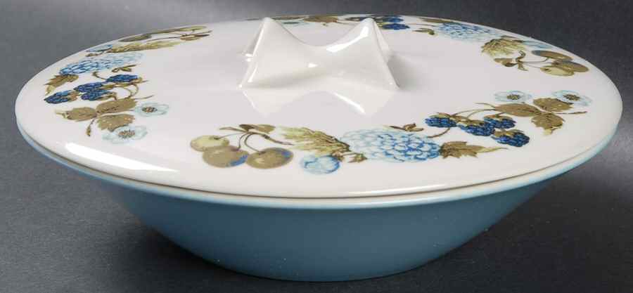 Blue Vineyard Gumbo Dish with Lid (Cover) by Iroquois-1