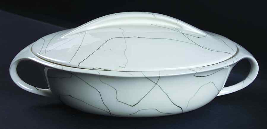Carrara Modern White 1.5 Quart Oval Covered Casserole by Iroquois-1