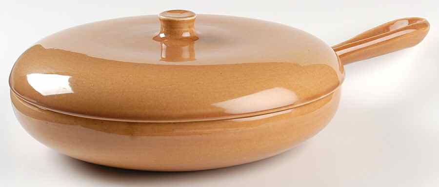Casual Apricot 10" Skillet W/Knob Lid by Iroquois-1