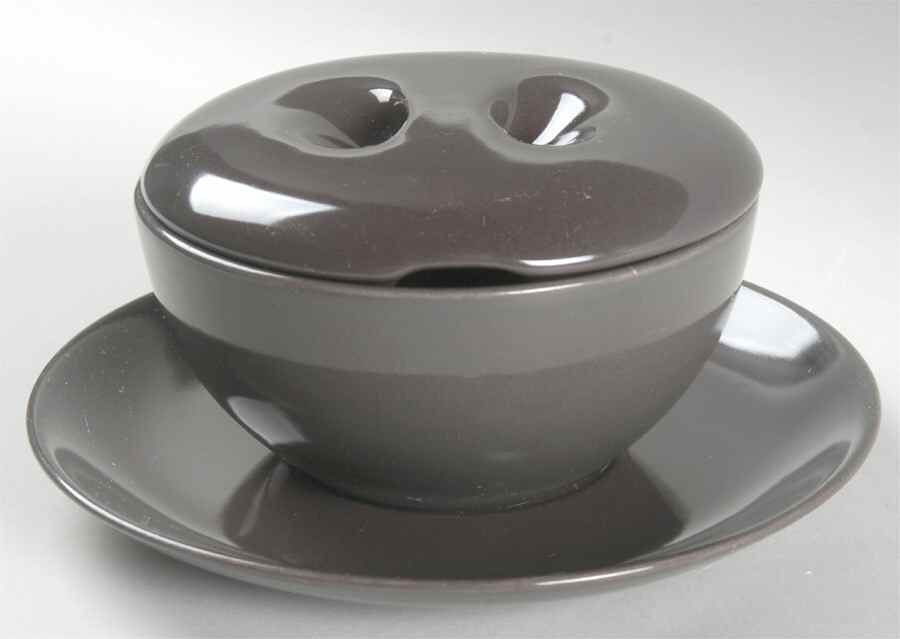 Casual Charcoal Gravy & Lid w/Underplate (Soup Base) by Iroquois-1