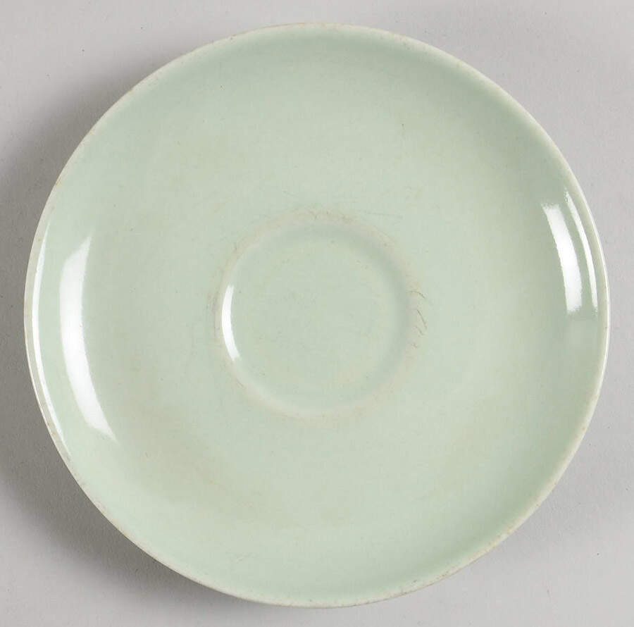 Casual Lettuce Green Saucer for Flat Cup by Iroquois-1