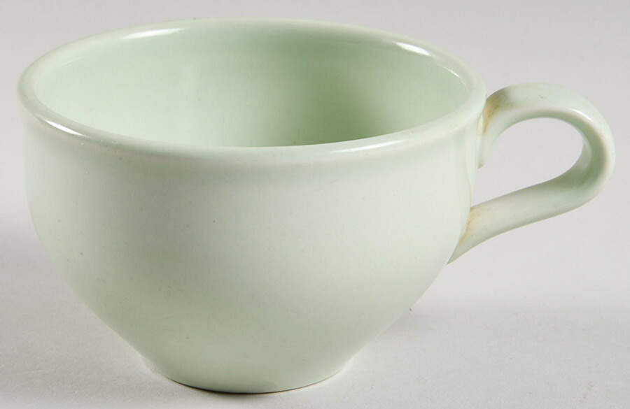 Casual Lettuce Green Flat Cup by Iroquois-1