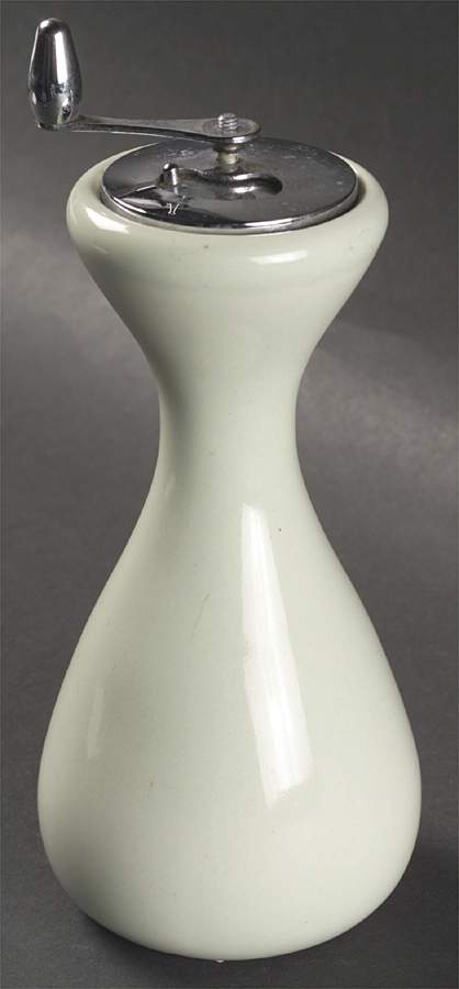 Casual Lettuce Green Pepper Mill by Iroquois-1