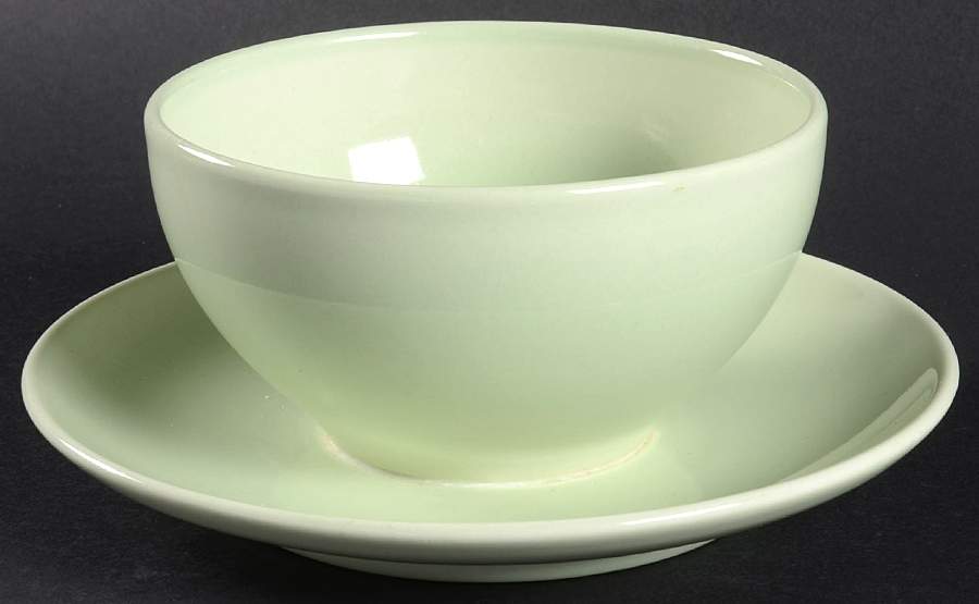 Casual Lettuce Green Gravy Boat with Attached Underplate by Iroquois-1