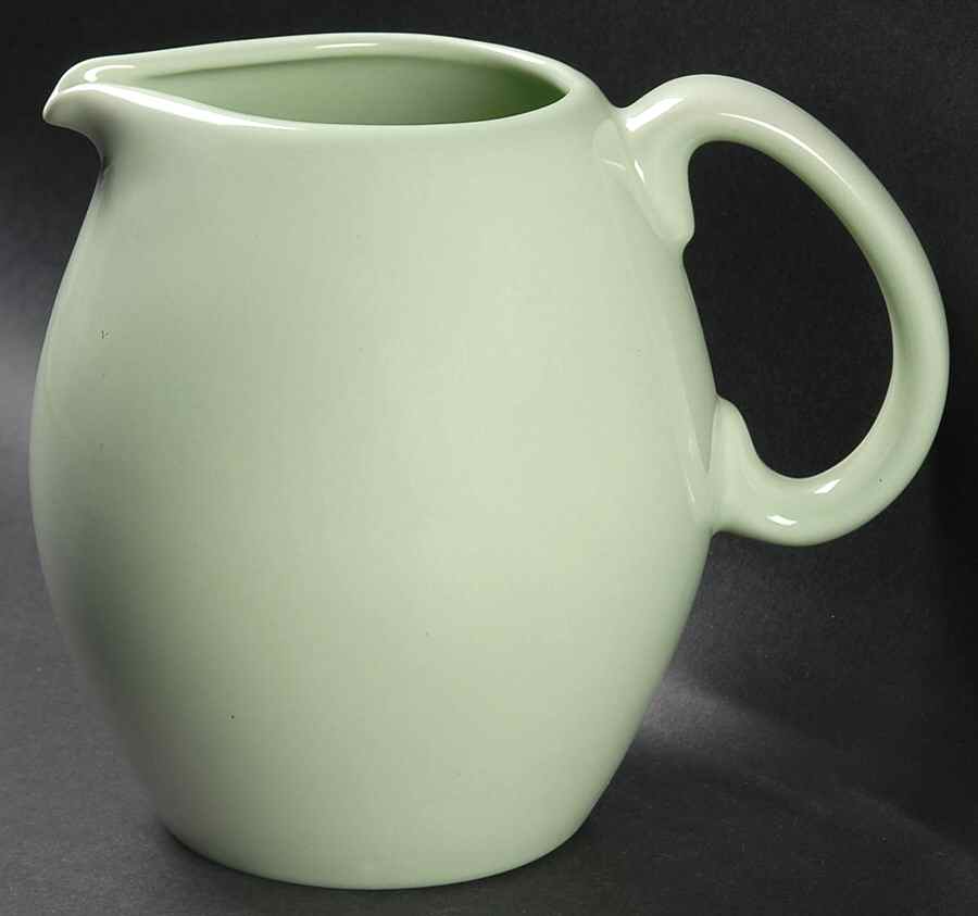 Casual Lettuce Green 32 Oz Pitcher by Iroquois-1