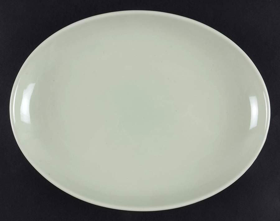 Casual Lettuce Green 10" Oval Serving Platter by Iroquois-1