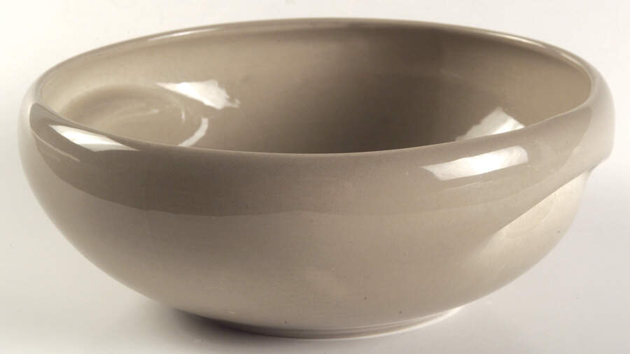 Casual Oyster 2 Qt Casserole Either Knob Or Recess No Lid by Iroquois-1