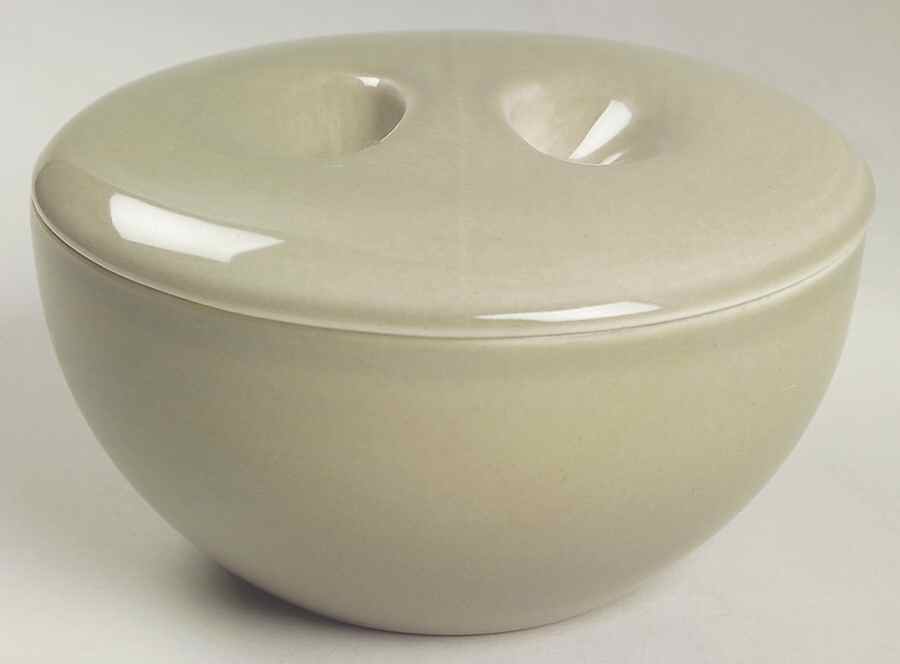 Casual Oyster Covered Soup Bowl with Coupe Soup Bowl Base by Iroquois-1