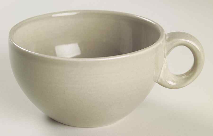 Casual Oyster Flat Cup by Iroquois-1