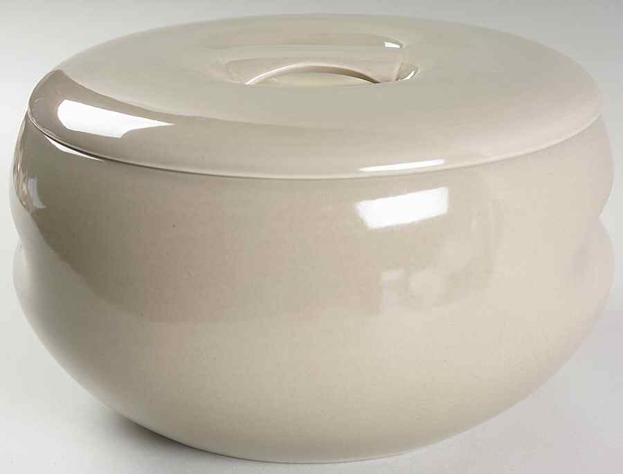Casual Oyster 4 Qt Covered Casserole & Recess Lid by Iroquois-1