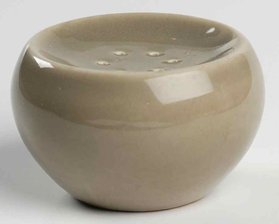 Casual Oyster Stacking Pepper Shaker by Iroquois-1