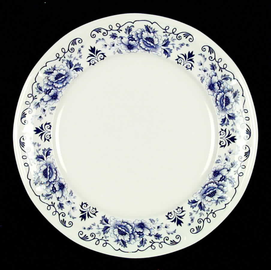 Clinton Inn Dinner Plate by Iroquois-1