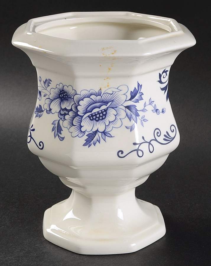 Clinton Inn Candy Jar No Lid by Iroquois-1