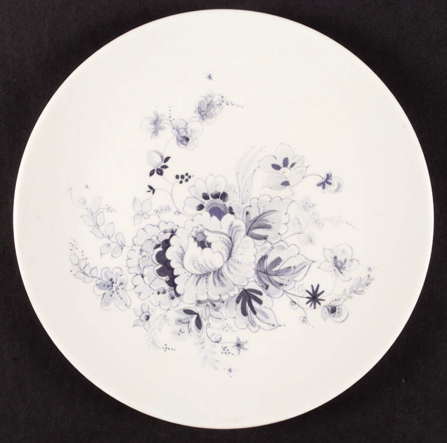 Colonial Blue Dinner Plate by Iroquois-1