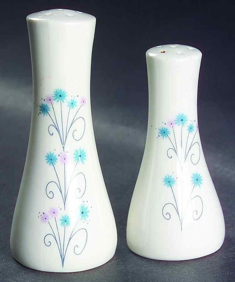 Garland Salt & Pepper Set by Iroquois-1