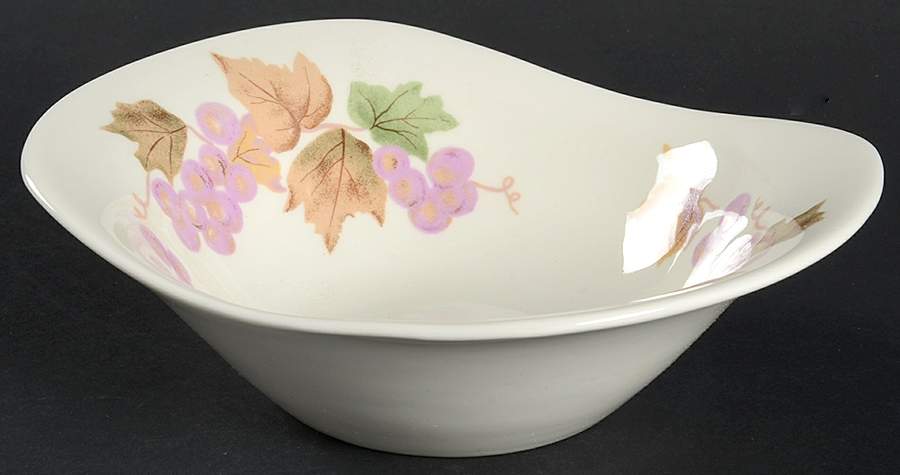 Grapes Coupe Soup Bowl by Iroquois-1