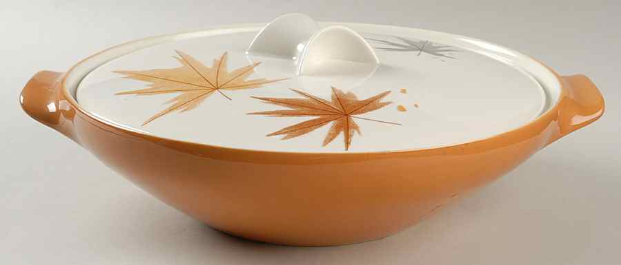 Harvest Time 1.75 Qt Round Covered Casserole by Iroquois-1