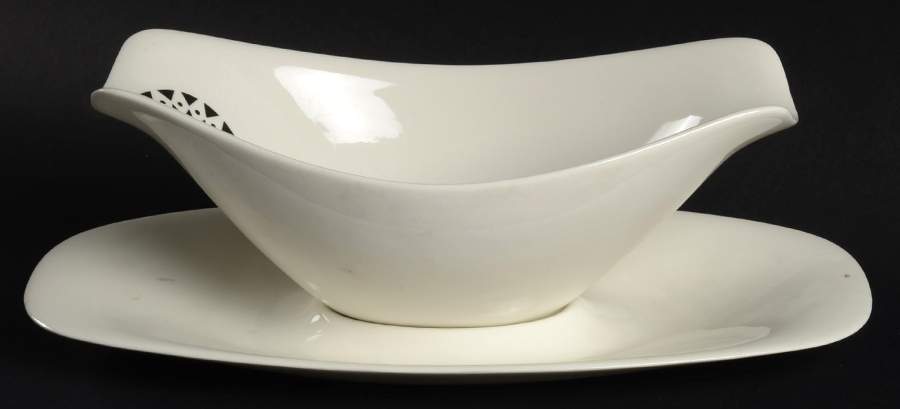 El Camino Gravy Boat & Underplate by Iroquois-1