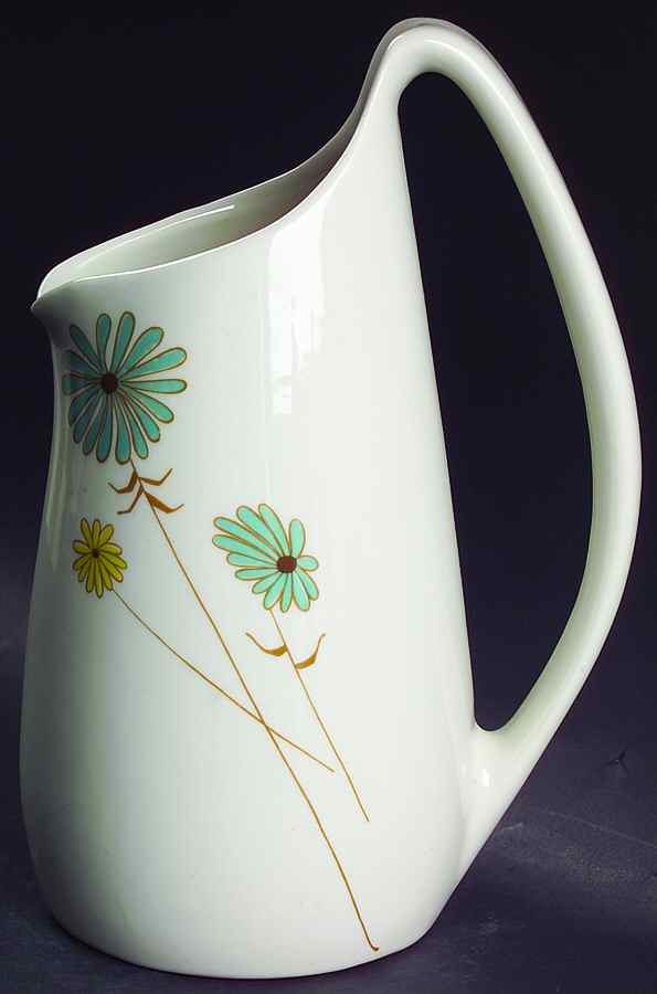 Lazy Daisy 24 Oz Pitcher by Iroquois-1