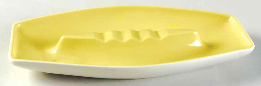 Lazy Daisy 9" Ashtray by Iroquois-1