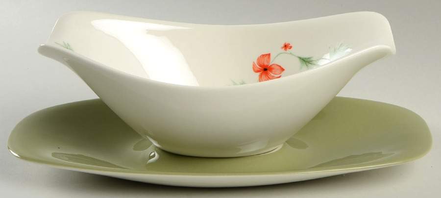 Luau Gravy Boat & Underplate by Iroquois-1