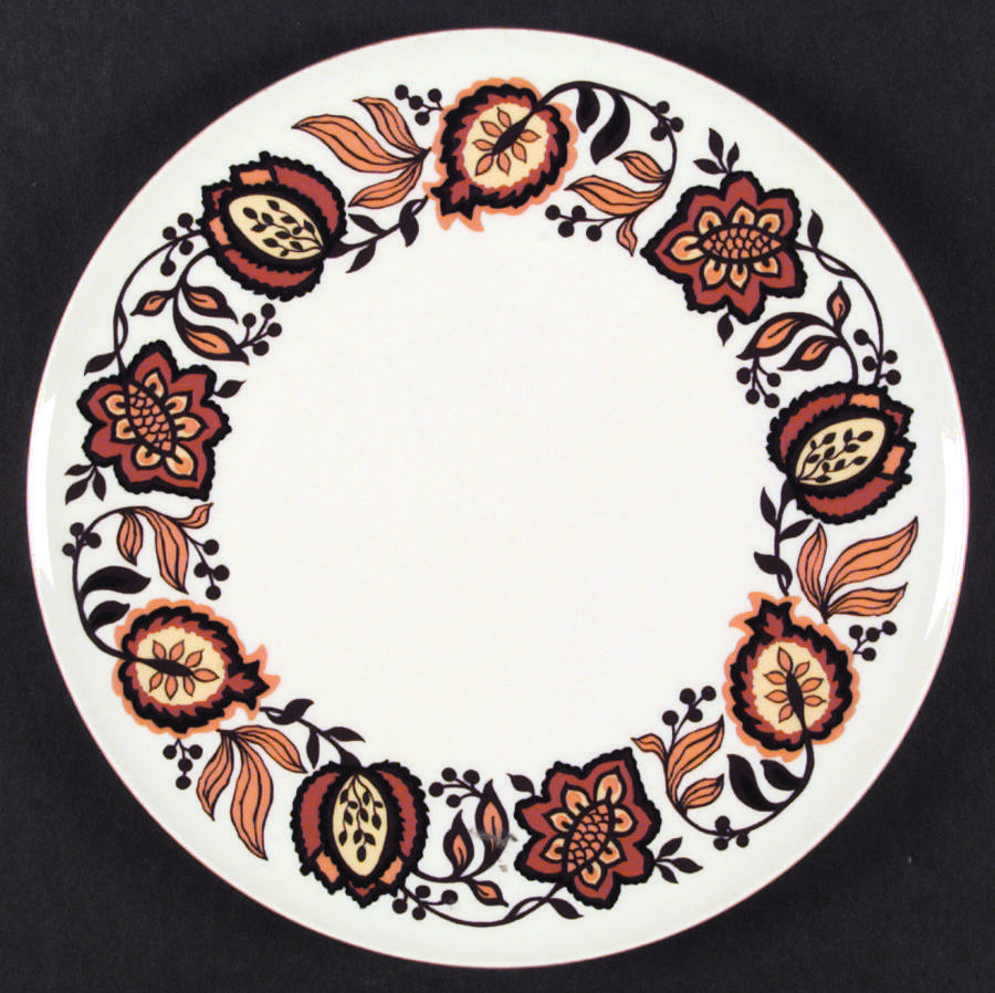 Madrid Dinner Plate by Iroquois-1