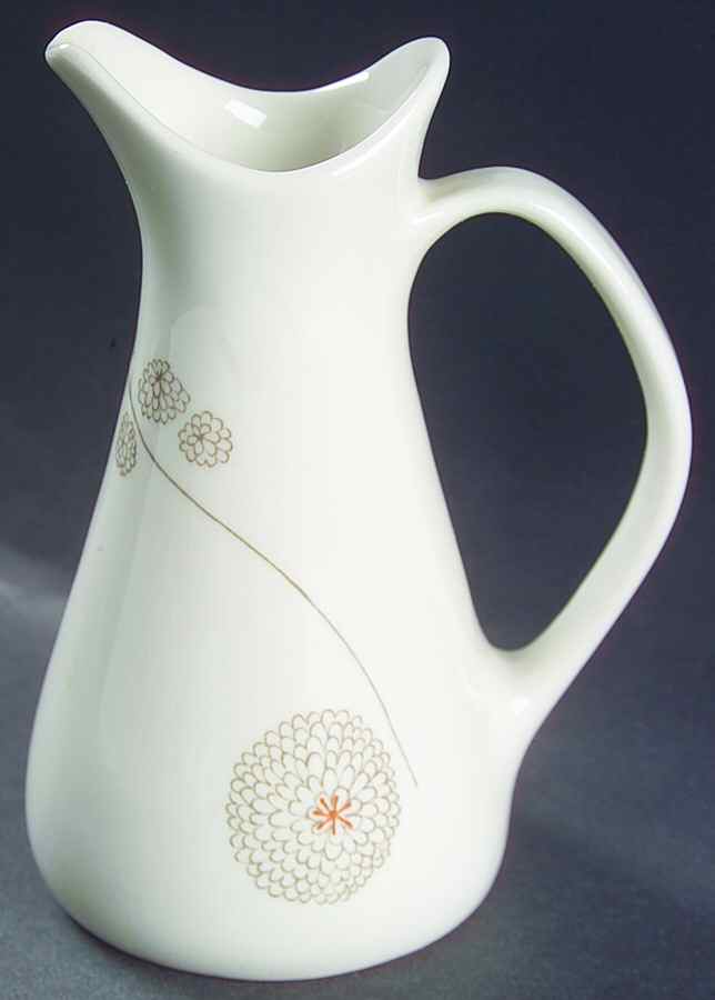 Pompon Creamer by Iroquois-1