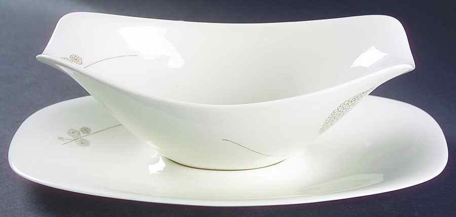 Pompon Gravy Boat & Underplate by Iroquois-1