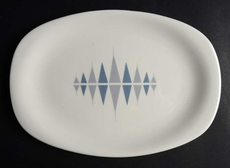 Pyramids 11" Oval Serving Platter by Iroquois-1