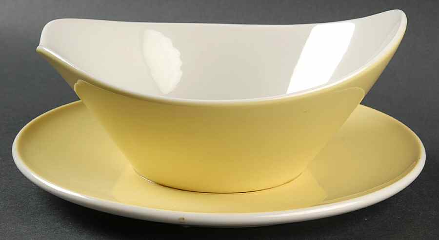 Sleepy Hollow Gravy Boat with Attached Underplate by Iroquois-1