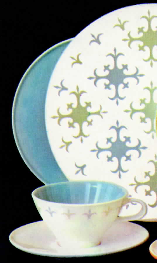 Thane Dinner Plate by Iroquois-1