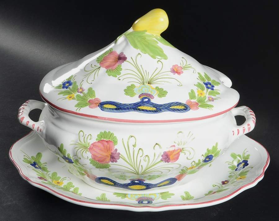 Carnation Tureen & Lid w/Underplate by Italy-1