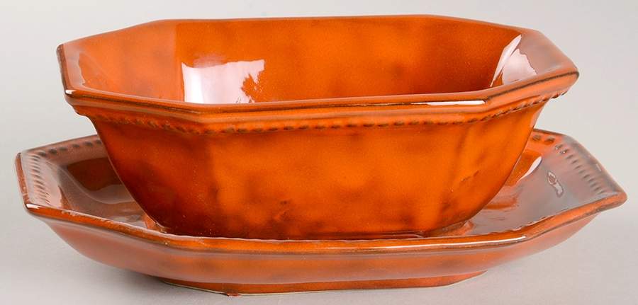 ITY14 Gravy Boat with Attached Underplate by Italy-1