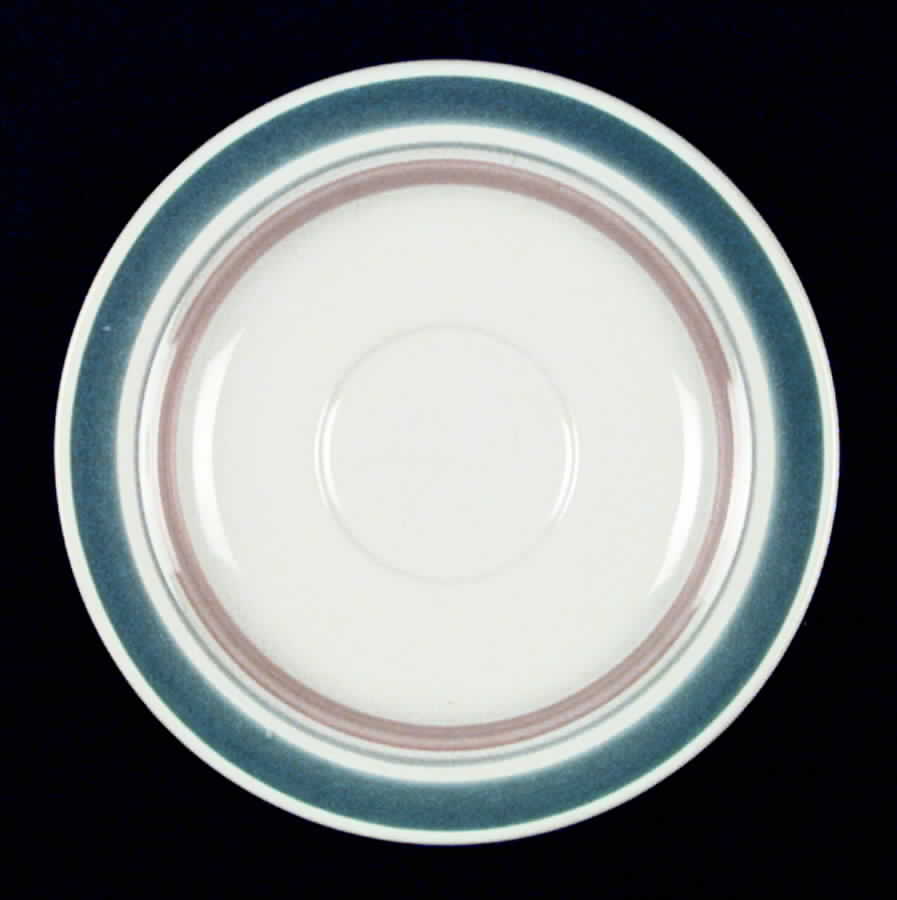 INT9 Saucer by International-1