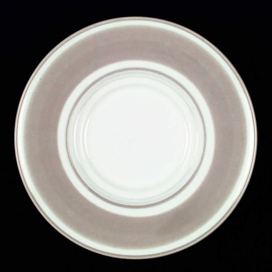 INT10 Saucer by International-1