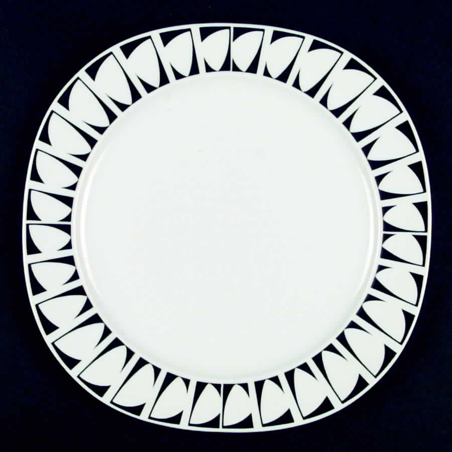 Graphic Dinner Plate by International-1