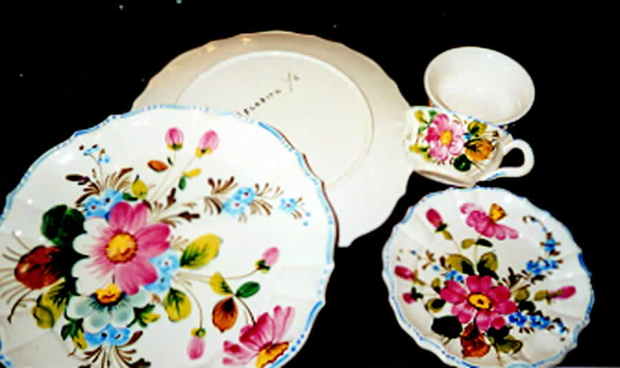 Florita Dinner Plate by Italy-1