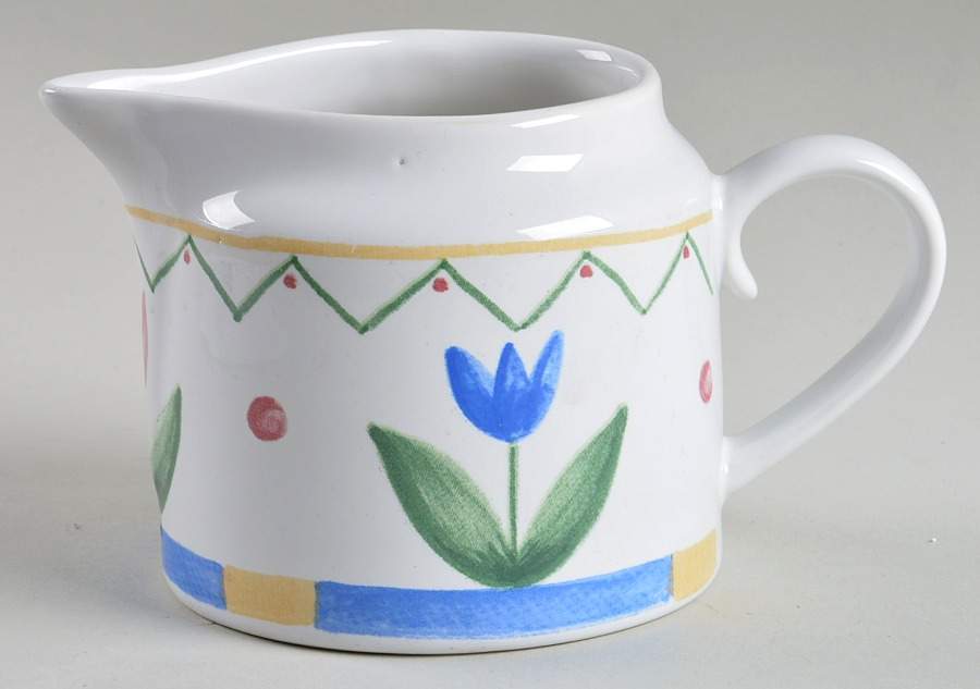 Ariel Creamer by International-1