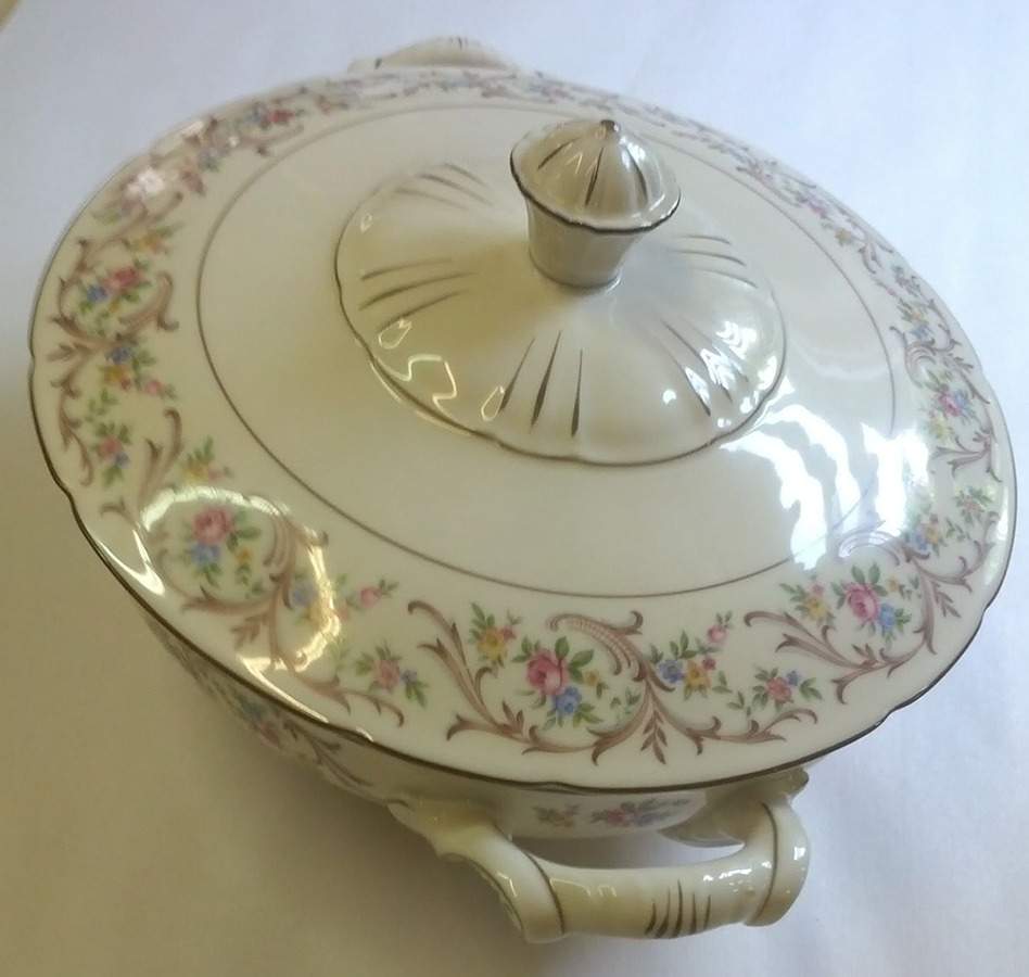 IMB13 Round Covered Vegetable by Imperial Bohemian-1