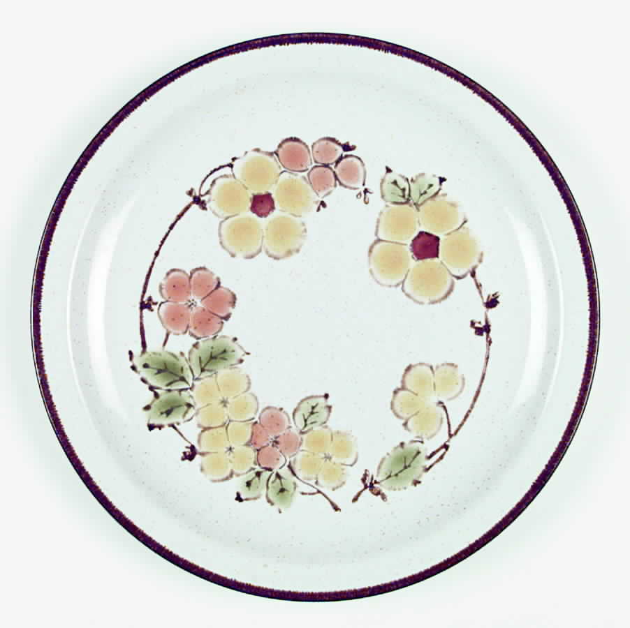 Nancy Dinner Plate by International-1