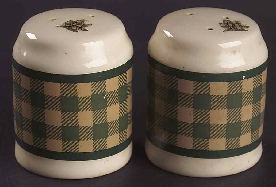 Rooster Morn Salt & Pepper Set by International-1