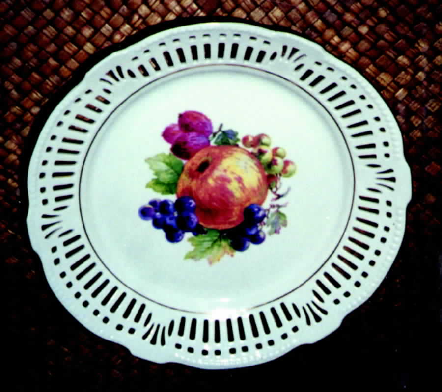 IME2 Dinner Plate by Imperial (Bavaria)-1