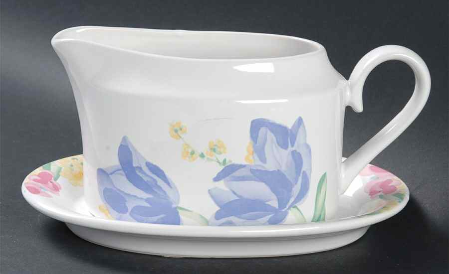 Floradale Gravy Boat & Underplate/Relish by International-1